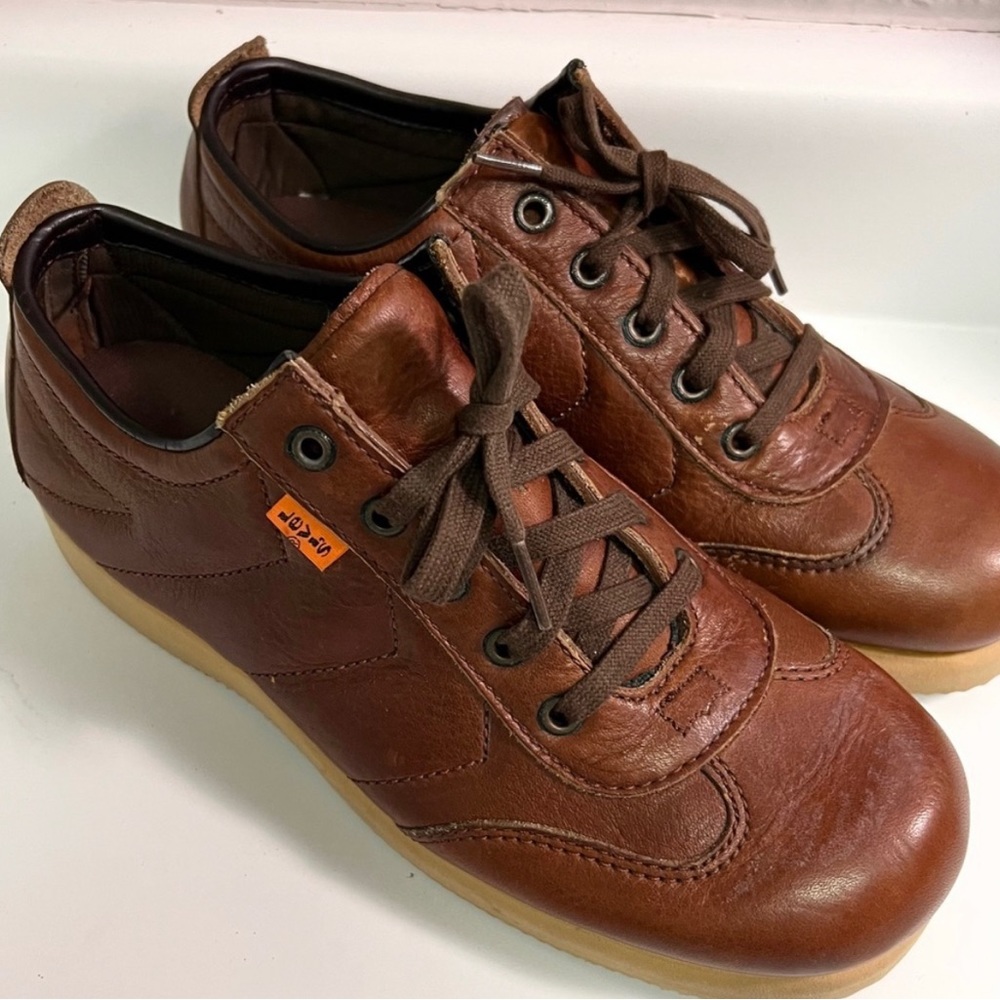 RARE orange tab Levi’s shoes - Picture 4 of 5
